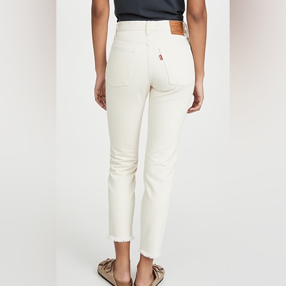 Levi's Wedgie Icon Fit Button Fly Raw Hem Jeans in Ecru - Size 26 - Picture 2 of 11